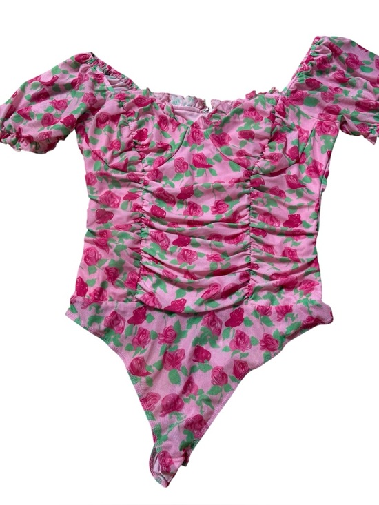 Lulus Tops - Lulus Pink Bodysuit Floral Size Medium